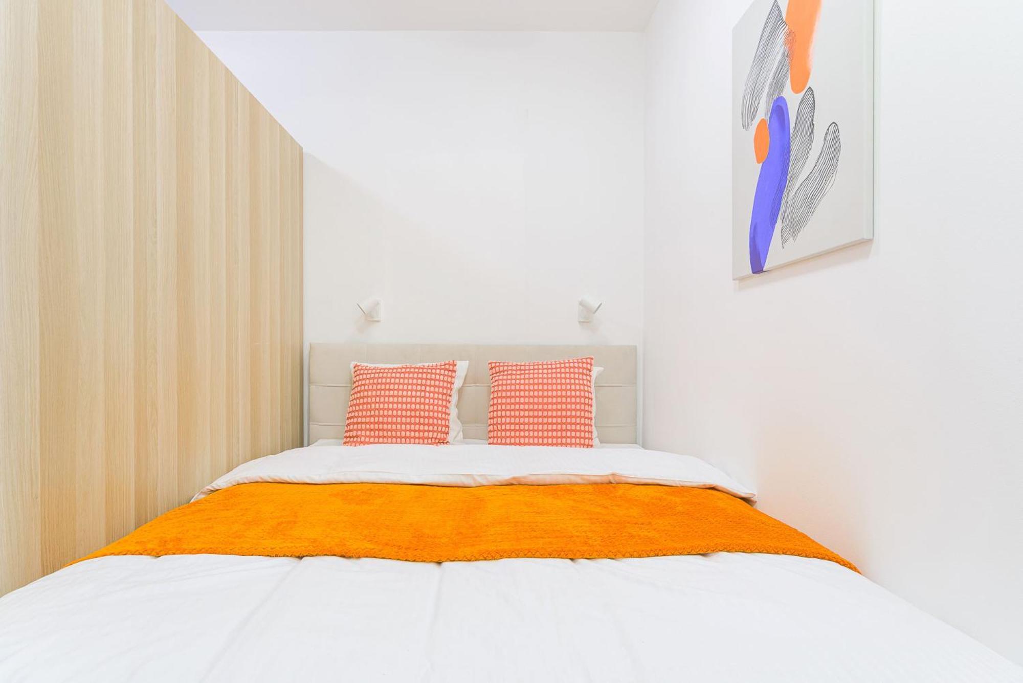 Spacious Apartments Near Karlin Square Prag Dış mekan fotoğraf