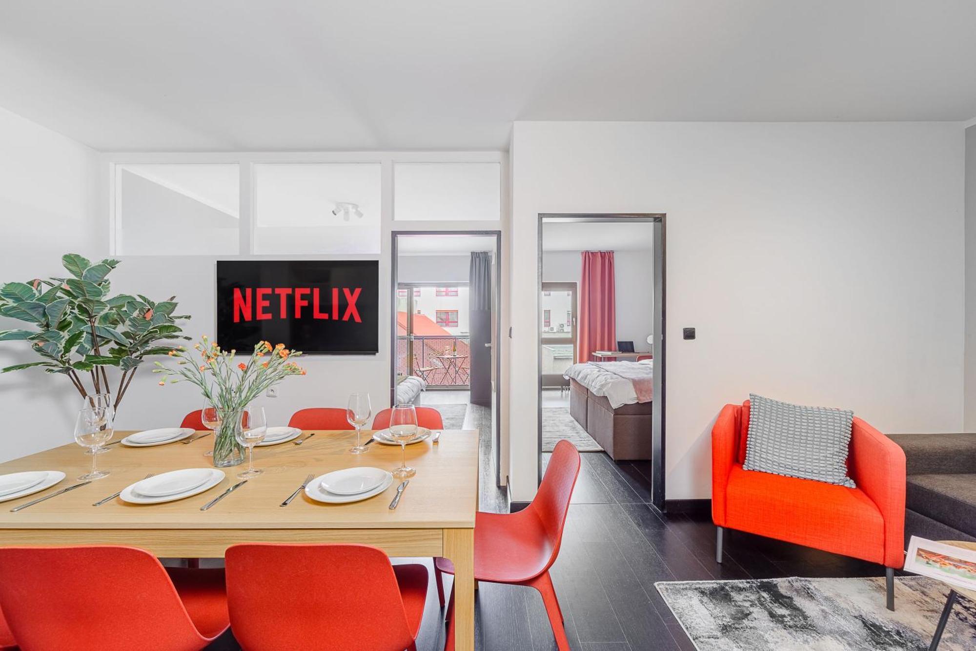 Spacious Apartments Near Karlin Square Prag Dış mekan fotoğraf