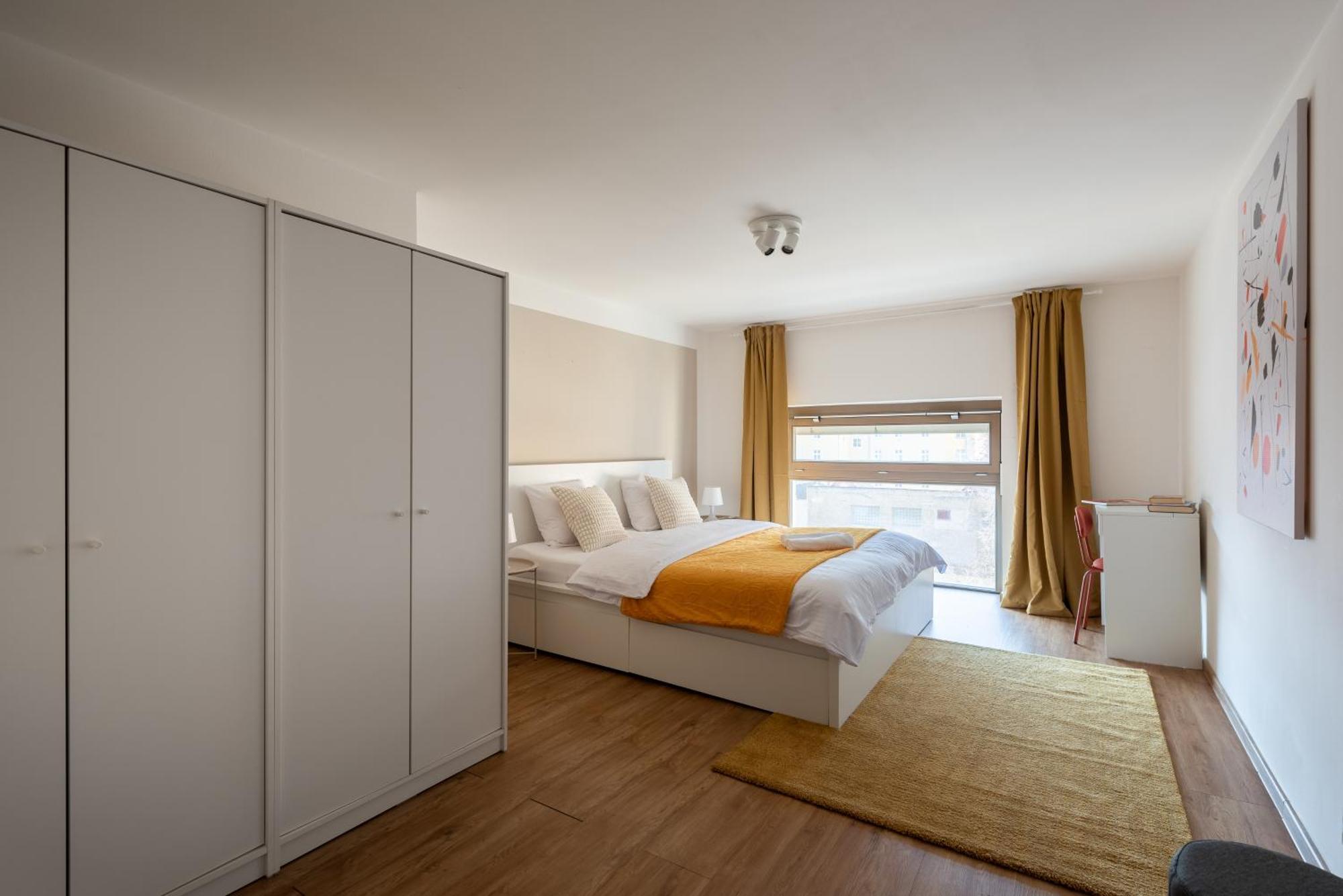 Spacious Apartments Near Karlin Square Prag Dış mekan fotoğraf